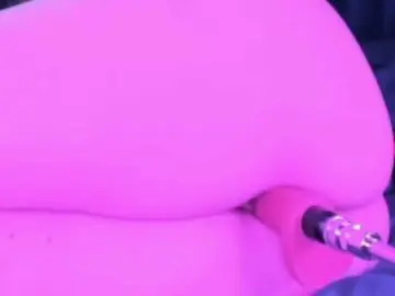 SweetEmptiness  live sex cam