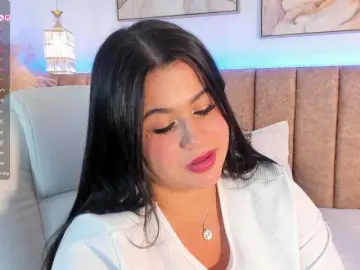 Miahkumar-  live sex cam