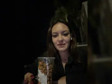 Mmilaniiiaa  live sex cam