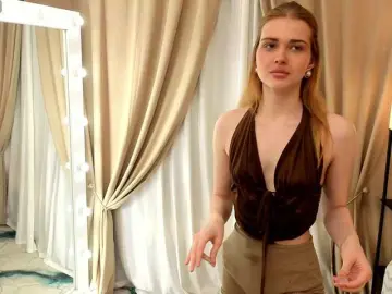 Wtffox  live sex cam
