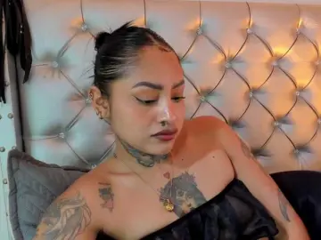 Darklunaa  live sex cam