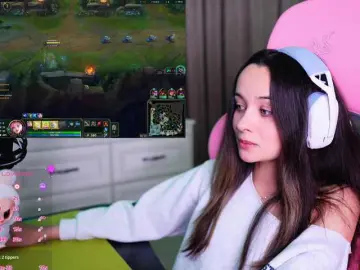 JuicyAngel  live sex cam