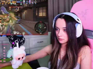 JuicyAngel  live sex cam