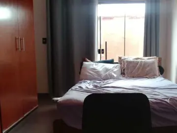 Jussara-Milf  live sex cam