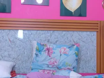 Matureandhorny  live sex cam