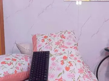 Matureandhorny  live sex cam
