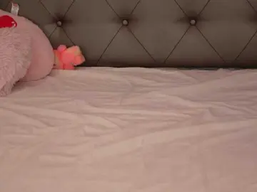 AlexxaOne  live sex cam