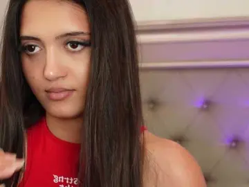 AlexxaOne  live sex cam