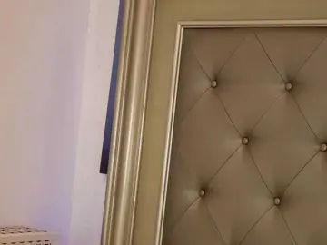 AlexxaOne  live sex cam