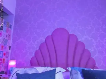 CharlotteWalker  live sex cam