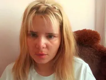 ElenaPleasure  live sex cam