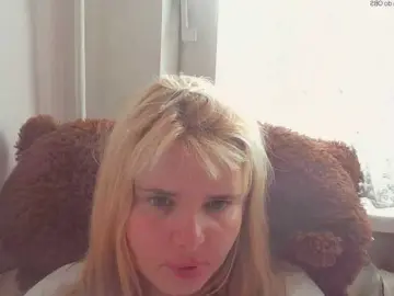 ElenaPleasure  live sex cam
