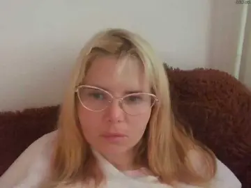 ElenaPleasure  live sex cam
