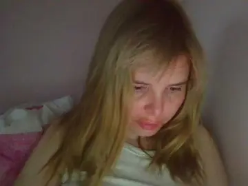 ElenaPleasure  live sex cam