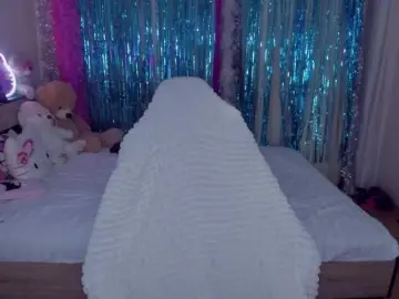 ElinaOcean  live sex cam