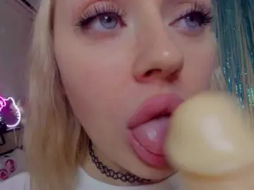 ElinaOcean  live sex cam