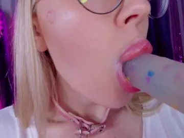 ElinaOcean  live sex cam