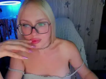ElinaOcean  live sex cam