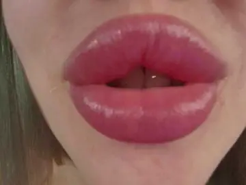 ElinaOcean  live sex cam