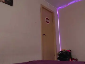 FlexxyLexy  live sex cam
