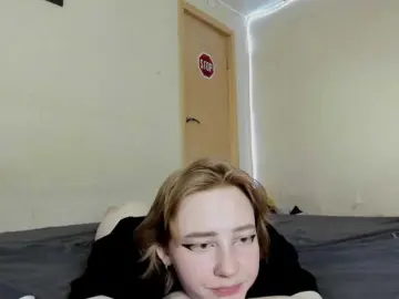 FlexxyLexy  live sex cam