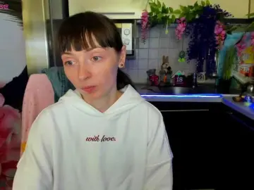 KathelinBrik  live sex cam