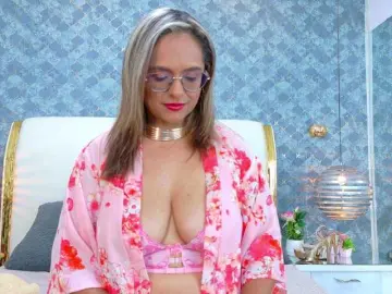 MarylinsVega  live sex cam