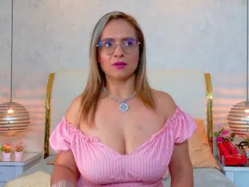 MarylinsVega  live sex cam