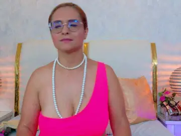 MarylinsVega  live sex cam