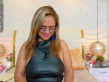 MarylinsVega  live sex cam