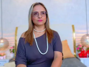 MarylinsVega  live sex cam