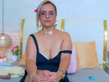 MarylinsVega  live sex cam