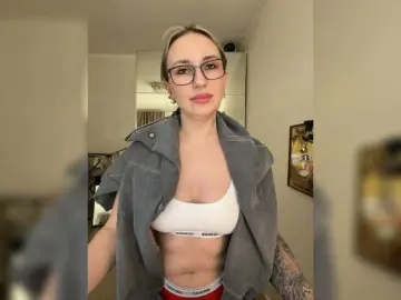 Miss-Fetish  live sex cam