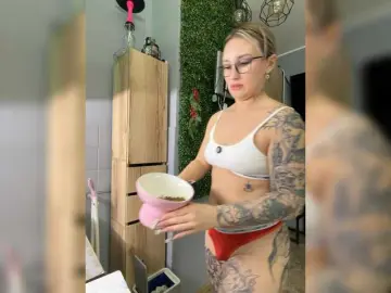 Miss-Fetish  live sex cam