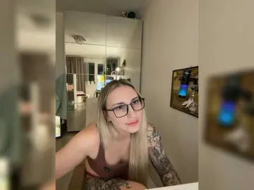 Miss-Fetish  live sex cam