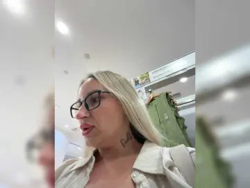 Miss-Fetish  live sex cam