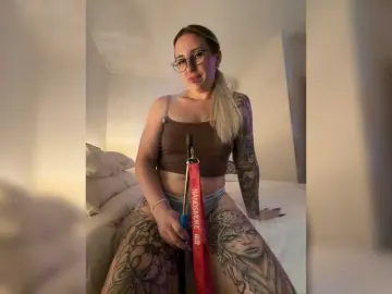 Miss-Fetish  live sex cam