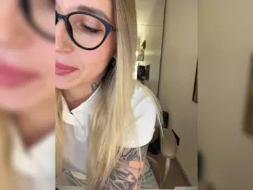 Miss-Fetish  live sex cam
