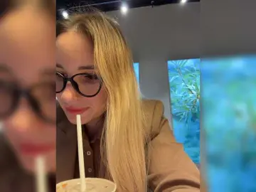 Miss-Fetish  live sex cam