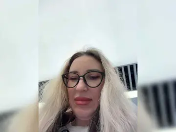 Miss-Fetish  live sex cam