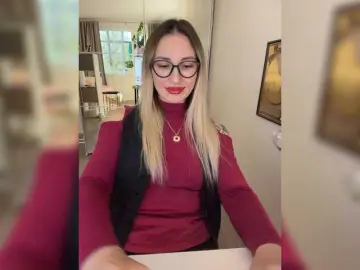 Miss-Fetish  live sex cam