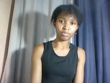 Nathiii  live sex cam