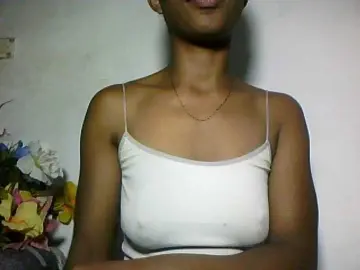Nathiii  live sex cam