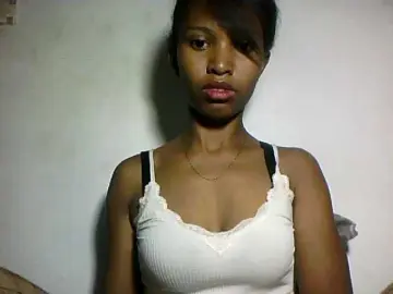 Nathiii  live sex cam