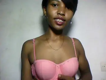 Nathiii  live sex cam