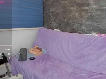 Oriana-Olsen  live sex cam