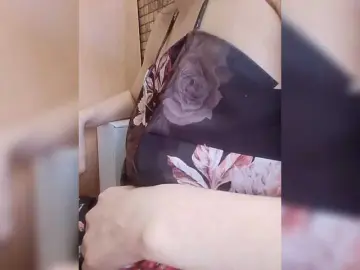 Vitaminka0572  live sex cam