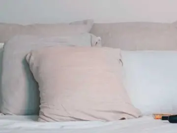 Naughtytilly  live sex cam
