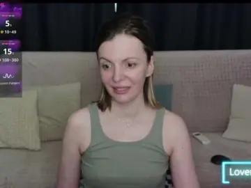 Kiramarta  live sex cam