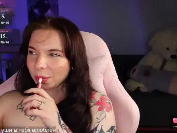 Lady-not-shy  live sex cam